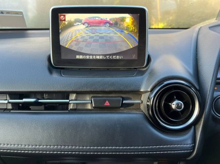 2016 Mazda Demio 1.3 SKYACTIV // LEATHER HEATED SEATS €10,900 thumbnail