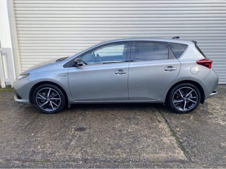 2018 Toyota Auris HYBRID LUNA SPORT@ WALTONS GARAGE RANELAGH €17,950 thumbnail