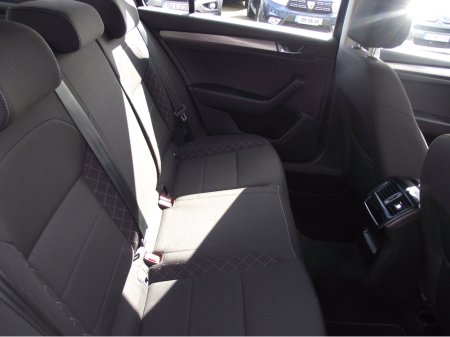 2021 Skoda Superb - thumbnail 12