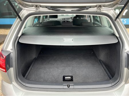 2018 Volkswagen Golf - thumbnail 17