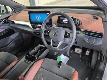 2023 Volkswagen ID.4 - view 3