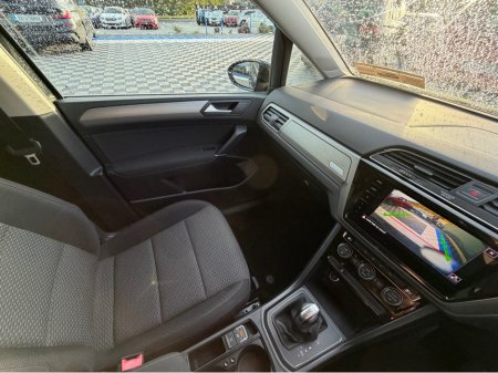 2018 Volkswagen Touran CL - 2.0L DIESEL - AUTO - 7 SEATS - 12M WARRANTY - CAR: €19,950 thumbnail