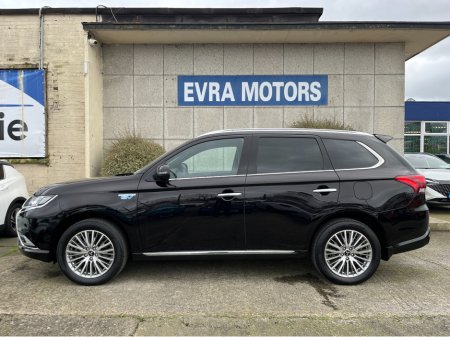 2021 Mitsubishi Outlander - thumbnail 6