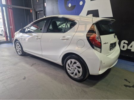 2018 Toyota Aqua - thumbnail 7