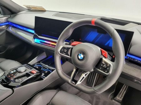 2025 BMW M5 - thumbnail 6