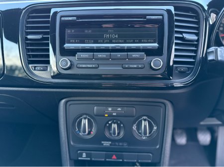 2013 Volkswagen Beetle 1.6 TDI MANUAL 5SPEED BLUEMOTION 105HP 3DR €12,950 thumbnail