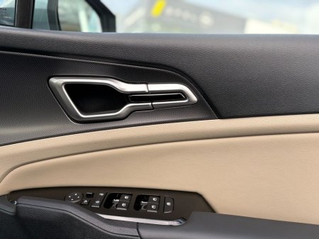 2023 Kia Sportage K4 Plug in hybrid €37,995 thumbnail