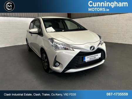 2018 Toyota Yaris - thumbnail 2