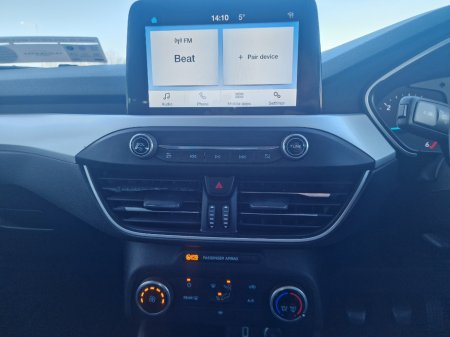 2019 Ford Focus Zetec 5DR 1.5tdci 125PS 6SPD 4 €13,950 thumbnail