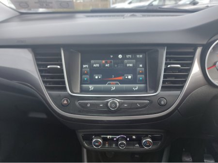 2018 Opel Crossland X SE 1.2I 81PS 5DR €11,950 thumbnail