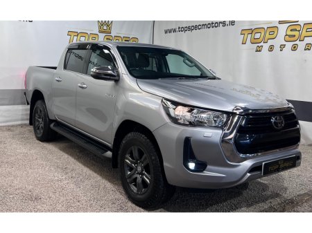 2024 Toyota Hilux Hilux Invicible 2.4tdi auto Double Cab €41,800 thumbnail