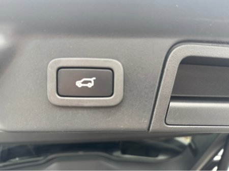 2018 Land Rover Range Rover Velar - thumbnail 23