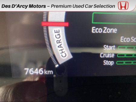 2024 Toyota Yaris - thumbnail 6