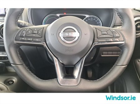 2024 Nissan Juke HYBRID 1.6 SV PREMIUM €29,995 thumbnail