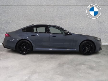 2026 BMW M5  thumbnail