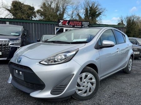 2019 Toyota Aqua - thumbnail 1