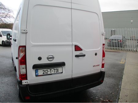 2021 Nissan NV400 - thumbnail 8