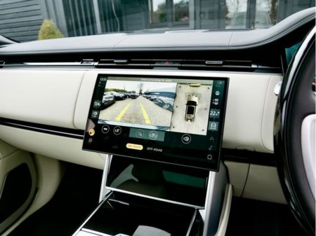 2025 Land Rover Range Rover - thumbnail 23