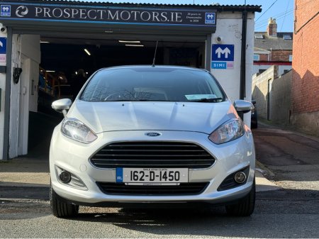2016 Ford Fiesta - thumbnail 2