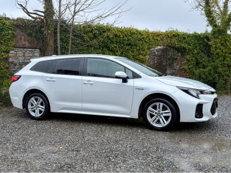 2023 Suzuki Swace 1.8 HYBRID SZ-T CVT 4DR AUTO €14,950 thumbnail
