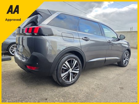 2018 Peugeot 5008 - thumbnail 8