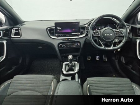 2025 Kia Ceed 1.0 GT Line Petrol €28,900 thumbnail