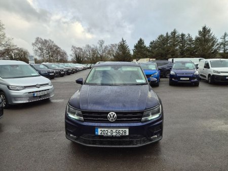 2020 Volkswagen Tiguan - view 2