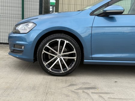 2017 Volkswagen Golf 1.2TSI 3DR 85HP Trendline €14,950 thumbnail