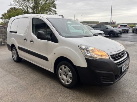 2016 Peugeot Partner - thumbnail 4