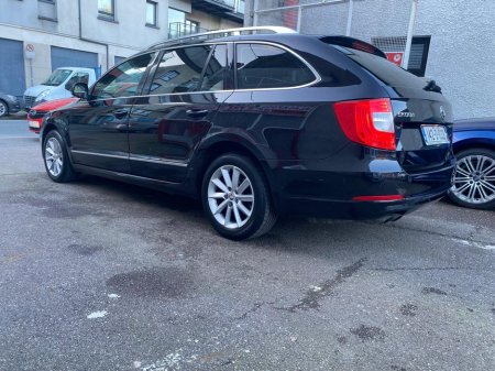 2014 Skoda Superb - thumbnail 19