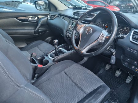 2015 Nissan Qashqai - thumbnail 5