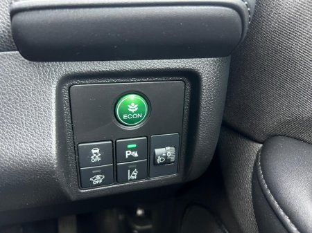 2020 Honda HR-V 1.5 i-VTEC ES €20,950 thumbnail