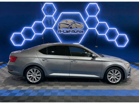 2021 Skoda Superb - thumbnail 2