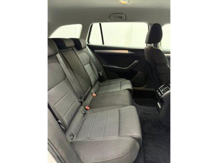 2019 Skoda Superb 2.0 TDI 150bhp DSG Style €14,950 thumbnail