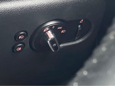 2016 MINI Hatch COOPER 1.5petrol 3Dr €13,900 thumbnail