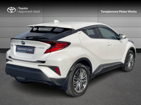 2022 Toyota C-HR HYBRID SOL 4DR AUTO €32,950