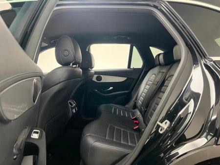 2021 Mercedes-Benz GLC Class 300DE AMG LINE 4MATIC €36,990 thumbnail