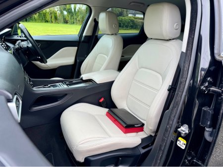 2017 Jaguar F-Pace - thumbnail 22