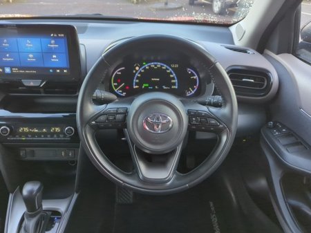 2023 Toyota Yaris Cross FRESH SELECTION OF TRADE-INS YARIS CROSS SOL thumbnail