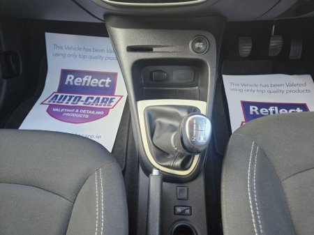 2019 Renault Captur - thumbnail 29