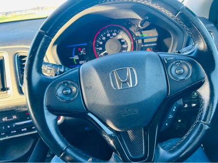 2016 Honda Vezel DAA-RU3 €16,950 thumbnail