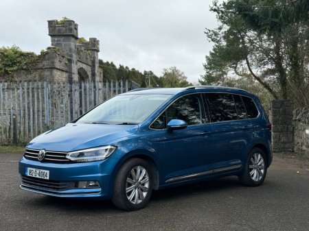 2016 Volkswagen Touran - thumbnail 1