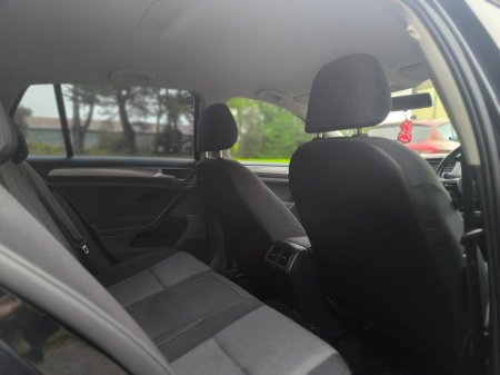 2014 Volkswagen Golf - thumbnail 30