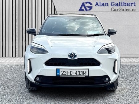 2023 Toyota Yaris Cross - view 4