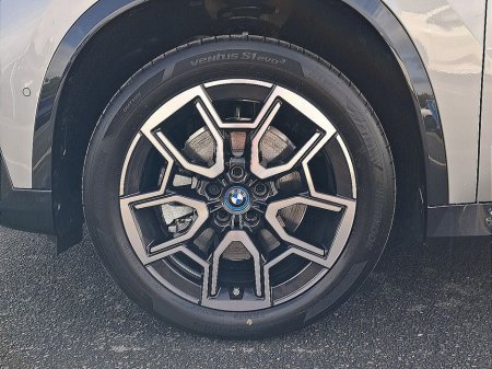 2025 BMW X1 xDrive25e xLine €51,950 thumbnail