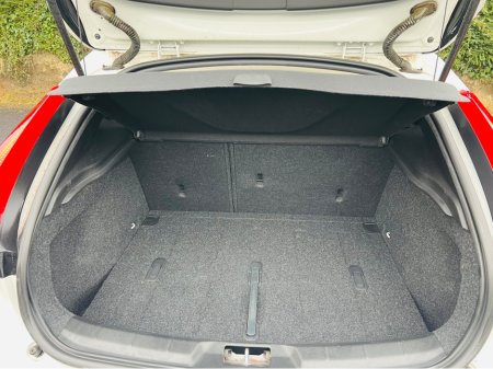 2015 Volvo V40 PRIVACY GLASS //  // REVERSE CAM €12,950 thumbnail