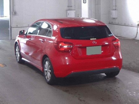 2017 Mercedes-Benz A Class 1.6 AUTOMATIC - FACTORY ALLOYS - HALF LEATHER - REVERSE CAMERA €16,950 thumbnail