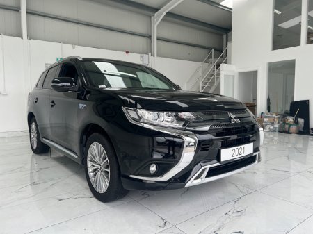 2021 Mitsubishi Outlander 2.4L Plug-in EV Instyle 5 seat