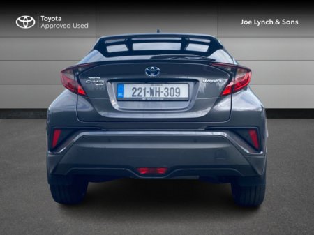 2022 Toyota C-HR C-HR 1.8 HYBRID SPORT €28,495
