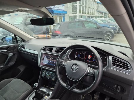 2019 Volkswagen Tiguan - thumbnail 9